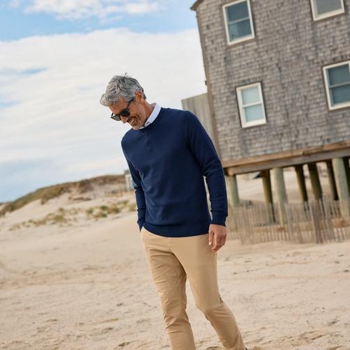 What to Wear With Chinos: 7 Men's Outfit Ideas